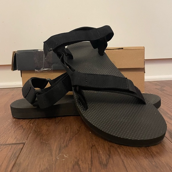 Men’s Black Teva Sandals